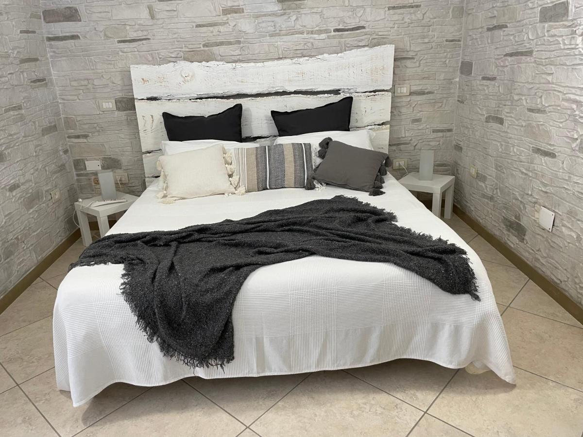 B&B Resort Signorile Bari Bagian luar foto