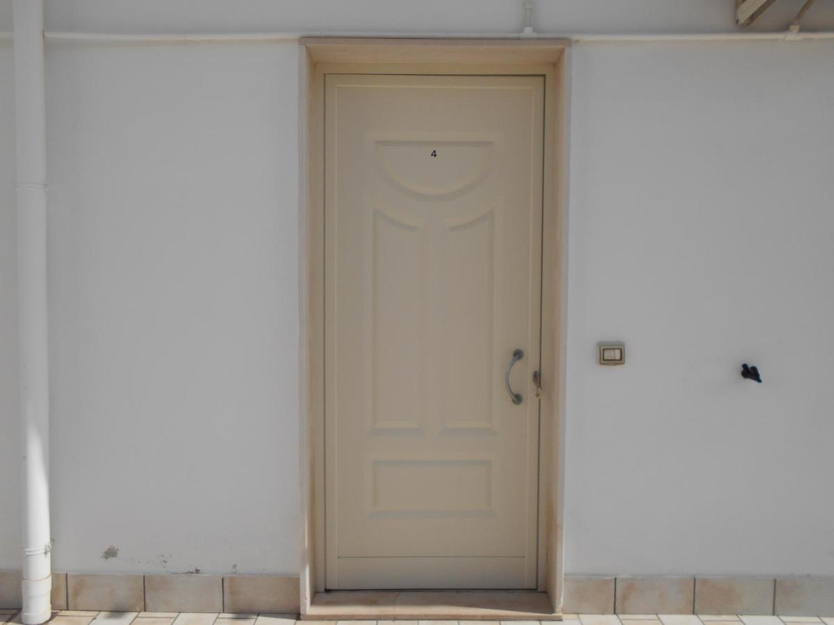 B&B Resort Signorile Bari Bagian luar foto